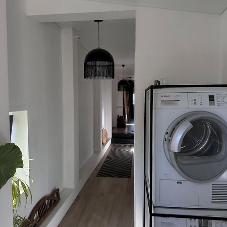 White Door Apartments Mansard Heart Of Odessa 2 المظهر الخارجي الصورة